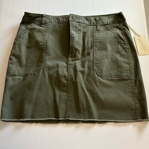 UNIVERSAL THREADS.. NWTS..ARMY GREEN JEAN SKIRT…SIZE 12…WAIST 16-17” LENGTH 17”